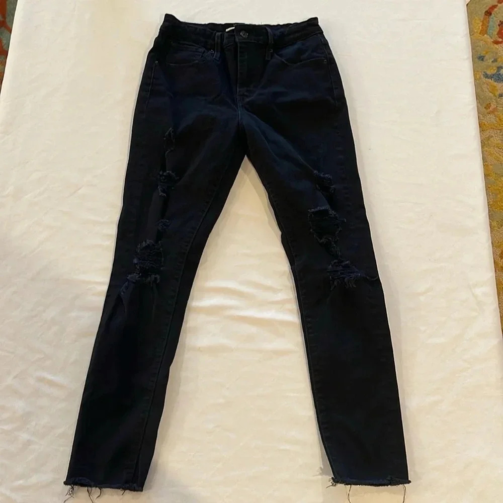 Levi’s women’s 721 Black High rise‎ Skinny jeans size 26 EUC